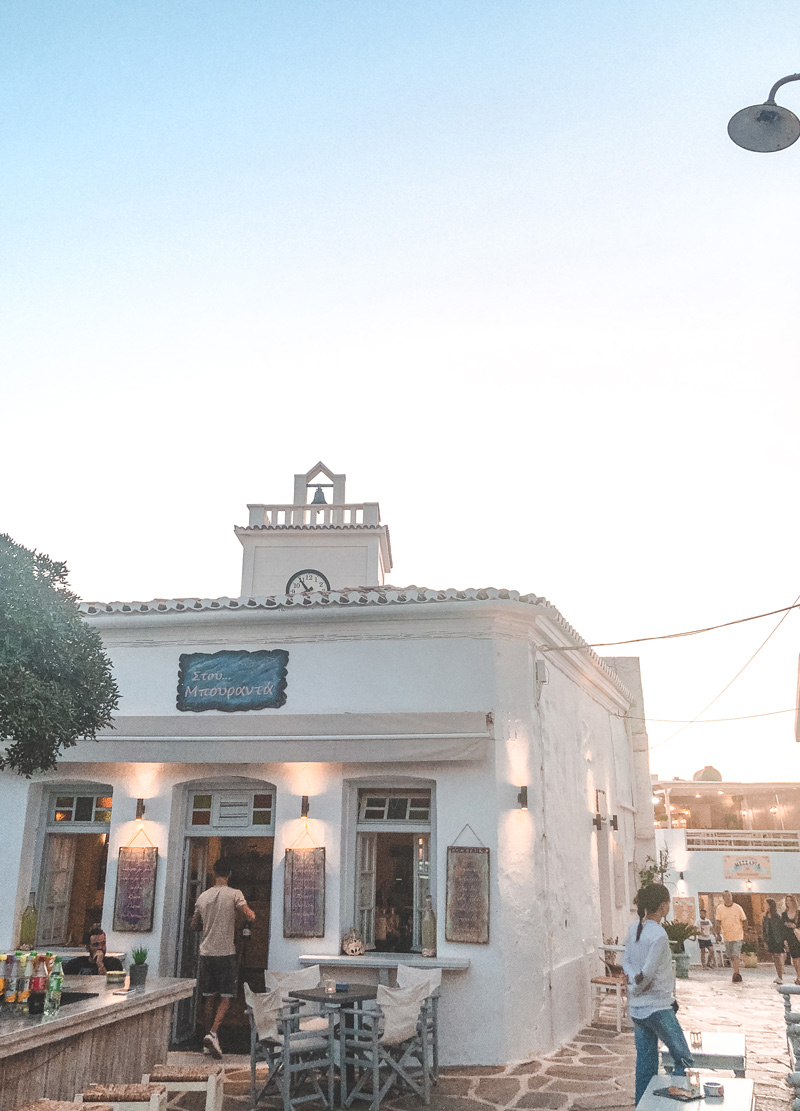 Chora bars and cafes Kythnos