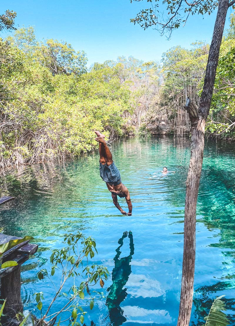 water cenote yucatan maya